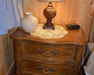 Thomasville - pair of night stands