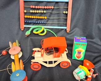 ANTIQUE TOYS LOT