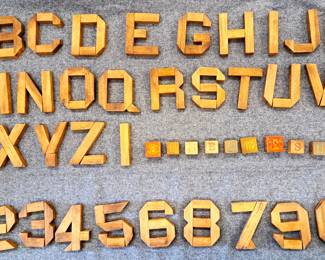 ANTIQUE WOOD ALPHABET LOT & BLOCKS