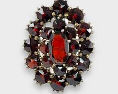 Fine .875 Silver Antique Garnet Halo Ring Size 7-8
