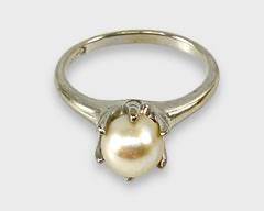 14K White Gold Solitaire 7mm Pearl Ring Size 7

