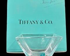 TIFFANY & Co CRYSTAL CANDY DISH MADE IN ITALY
