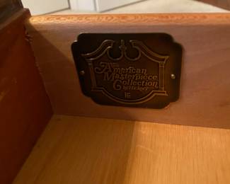 1990s Hickory Furniture American Masterpiece Collection Mahogany Side Table