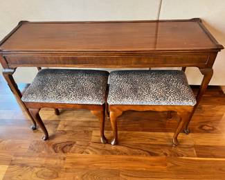 Sofa Table with Leopard Upholstered Stools