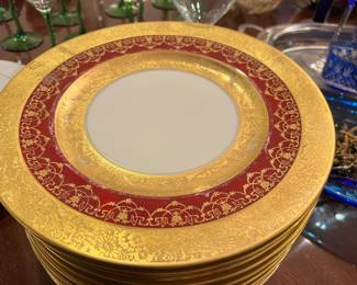 Royal Bavarian Hutschenreuthner Gold/Red Dinner Plate Set