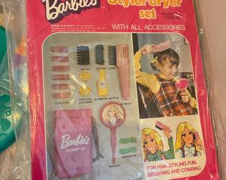 1975 Barbie Toy Styler Dryer Set 
