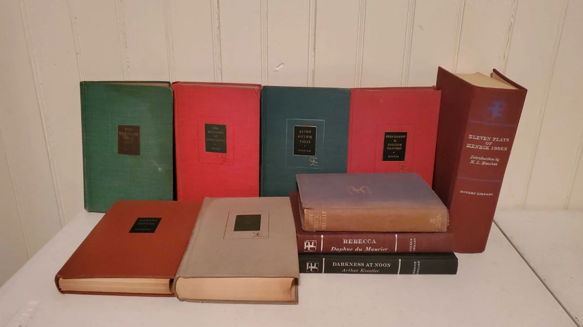 International Antique Showcase in Granby, MA starts on 1/9/2024