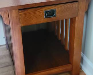 Mission style end table 