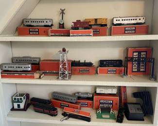 Antique Lionel Trains