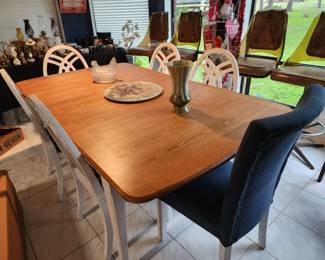 Side View of Kitchen Table