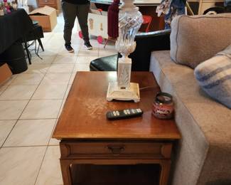 Side Table - Crystal Lamp