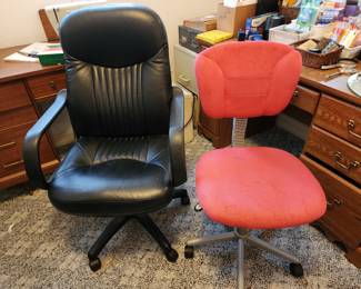 2 Rolling Office Chairs