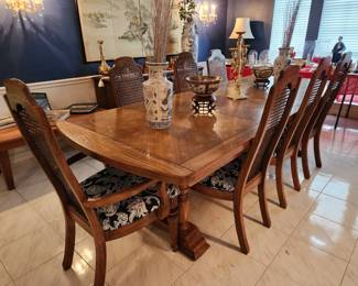Midcentury Dining Table with 8 Chairs and 2 Leaves