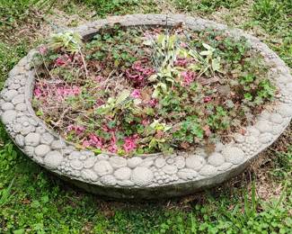 Outdoor Round Planter 