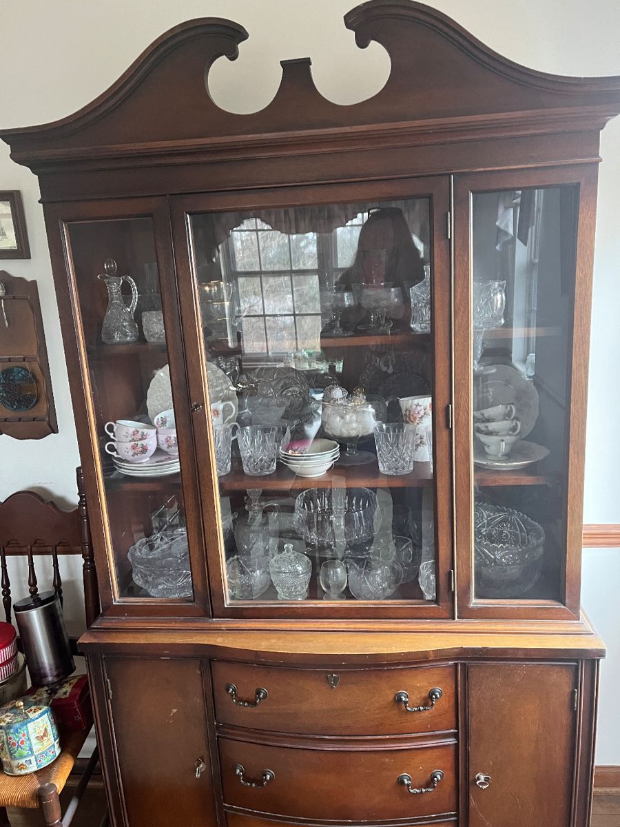 ALABAMA ESTATE SALES BLUFF PARK ESTATE SALe starts on 2/23/2024