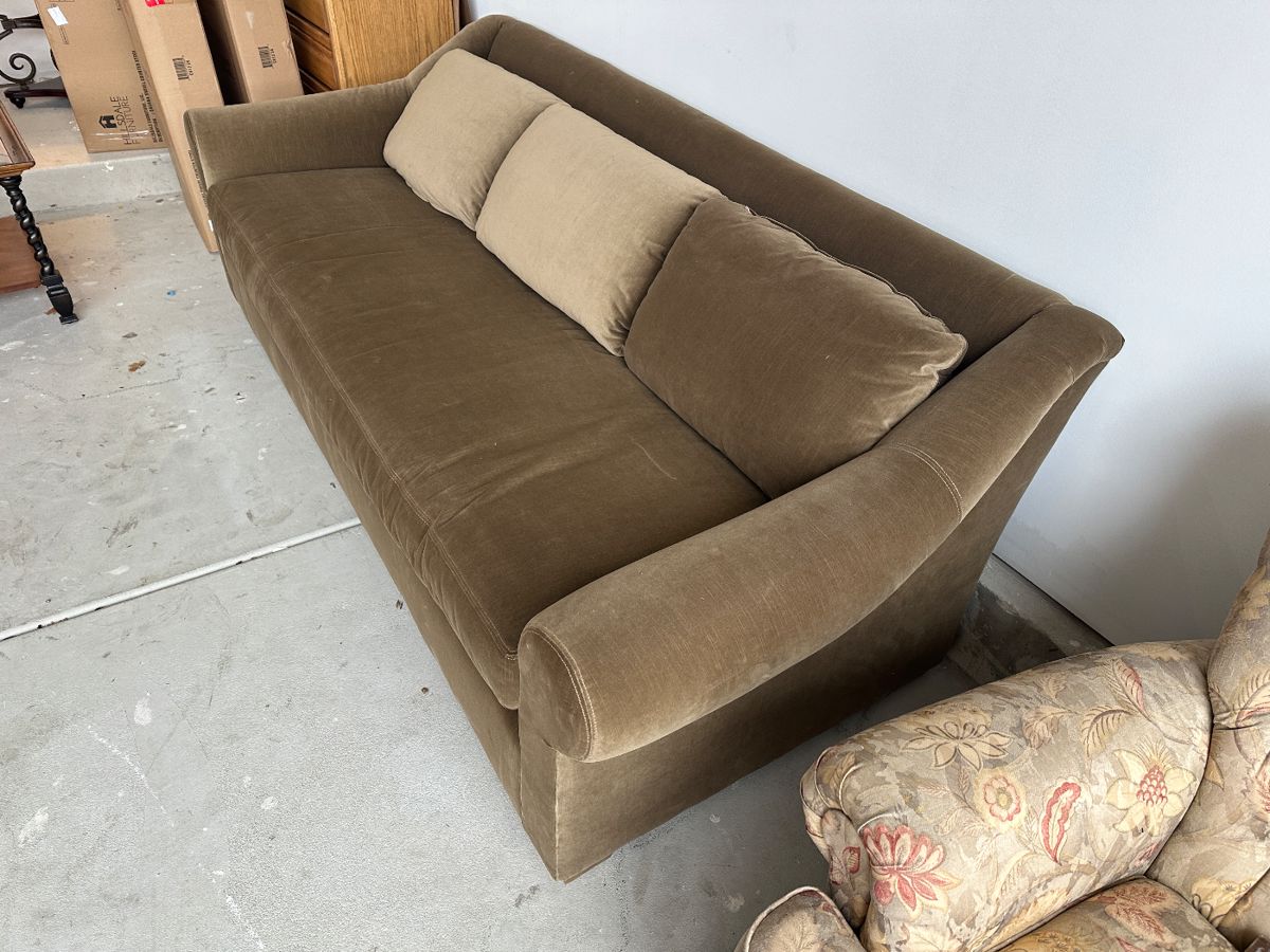 Dealing in Wheeling Estate Sale, by Paxem starts on 1/27/2024