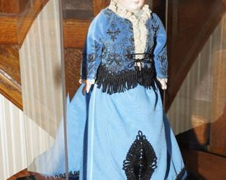 Antique French Jumeau Porcelain Fashion Doll w/Shadowbox