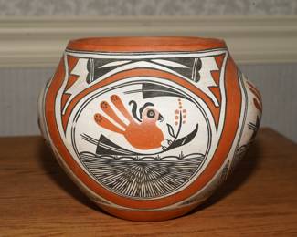 Polychrome Acoma pottery