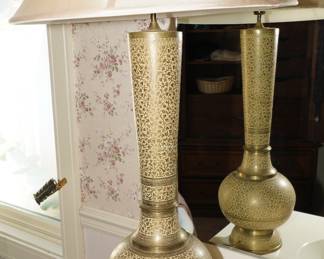 Gold etched floral brass table lamp