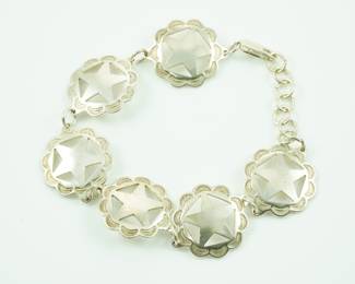 Sterling conch star bracelet