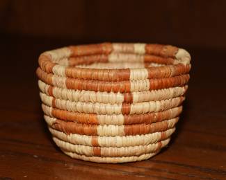 Small Hopi coil weave basket