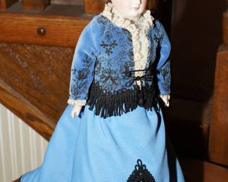 Antique French Jumeau Porcelain Fashion Doll w/Shadowbox