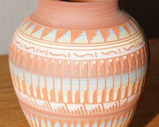 Native American pottery by Nayo