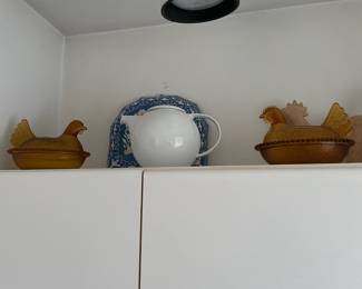 . . . another tea pot and amber chicken collection