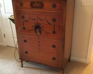The Orinoco Furniture Co Columbus Indiana chest of drawers part of 3 piece set. in wonderful condition.