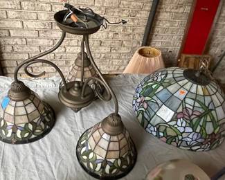 Stained glass light fixtures
