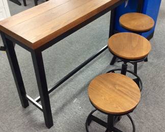 Ashley Furniture Quinidad Counter Height Dining Table