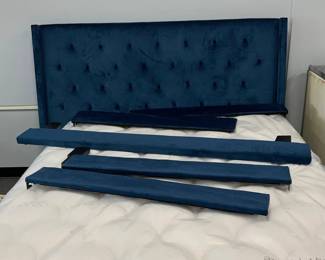 Ashley Furniture "Vintasso" Queen Upholstered Bed
