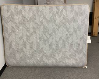 Simmons Hybrid Deep Sleep Queen Mattress