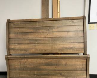 Coaster Frederick Queen Sleigh Bed Frame