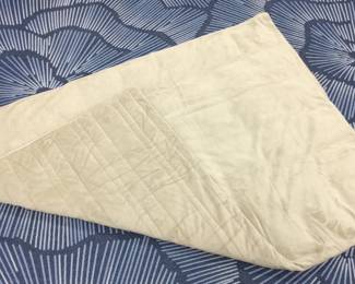 Malouf 5 Pound Weighted Driftwood Petite Blanket 