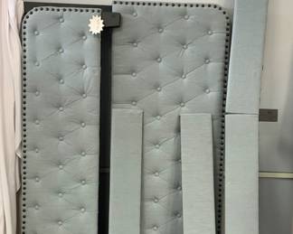 Coaster Queen Delft Blue Platform Bed