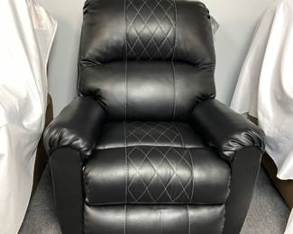 Ashley Furniture Betrillo Recliner