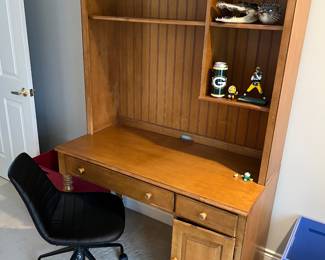 Ethan Allen desk/bookshelf.