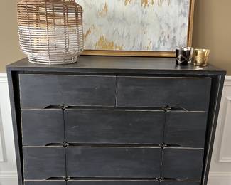 Kroehler mid-century-style cabinet/chest.