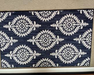 Threshold paisley blue rug, 5’ x 3’.