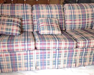 PLAID SOFA WITH PILLOWS