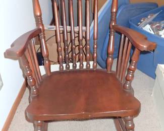 ROCKING CHAIR