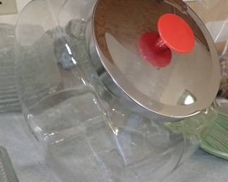 LARGE GLASS COOKIE / CANDY JAR