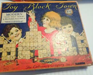 VINTAGE TOYS & GAMES JOY BLOCK TOWN
