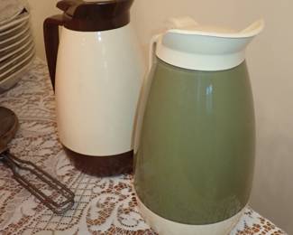 THERMOS