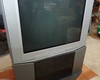 VERY BIG TV - FREE