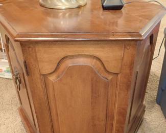OCTAGONAL TABLE