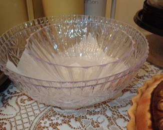 SERVING BOWLS