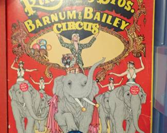 RINGLING BROS BARNUM BAILEY CIRCUS BOOK
