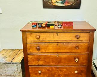 Vintage dresser